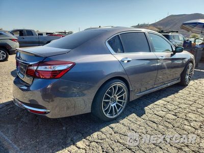 Trzecie zdjęcie samochodu z tyłu: 2017 HONDA ACCORD SPORT VIN:1HGCR2F52HA154251 - miniatura