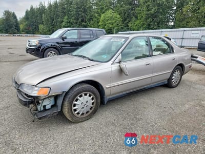 1996 HONDA ACCORD EX 1HGCD5654TA283892 - główne zdjęcie licytacji z USA - miniatura