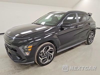 2025 HYUNDAI KONA N LINE S KM8HB3A39SU291676 - główne zdjęcie licytacji z USA - miniatura