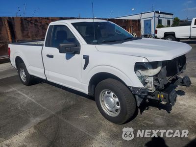 Czwarte zdjęcie samochodu z boku: 2022 FORD F150 VIN:1FTMF1C54NKE82609 - miniatura