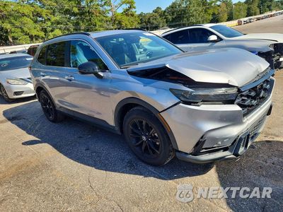 Czwarte zdjęcie samochodu z boku: 2023 HONDA CR-V SPORT VIN:7FARS5H59PE012243 - miniatura