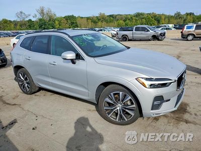 Czwarte zdjęcie samochodu z boku: 2022 VOLVO XC60 B5 MOMENTUM VIN:YV4L12RK6N1915685 - miniatura