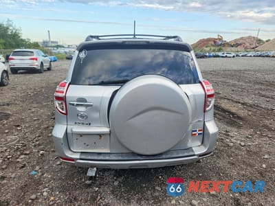 Zdjęcie 6 z 12 samochodu: 2011 TOYOTA RAV4 BASE VIN:2T3BF4DV8BW104514 - miniatura