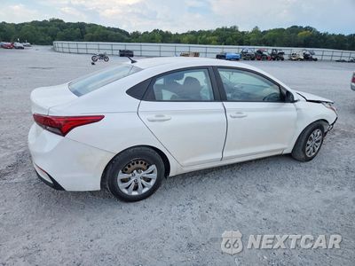 Trzecie zdjęcie samochodu z tyłu: 2021 HYUNDAI ACCENT SE VIN:3KPC24A66ME128841 - miniatura