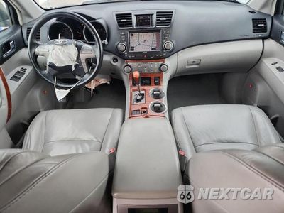 Zdjęcie 8 z 14 samochodu: 2010 TOYOTA HIGHLANDER LIMITED VIN:5TDYK3EH0AS022012 - miniatura