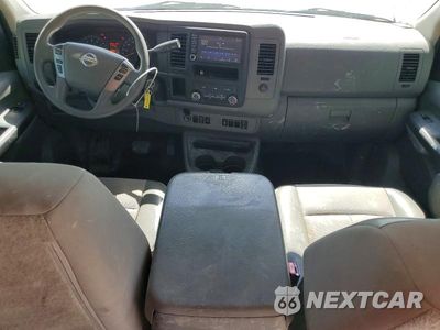 Zdjęcie 8 z 13 samochodu: 2019 NISSAN NV 2500 HD SV VIN:1N6AF0KY1KN807992 - miniatura