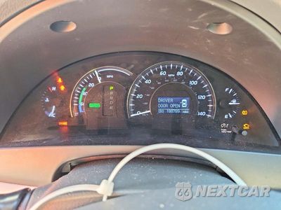 Zdjęcie 9 z 12 samochodu: 2010 TOYOTA CAMRY HYBRID VIN:4T1BB3EK0AU122278 - miniatura