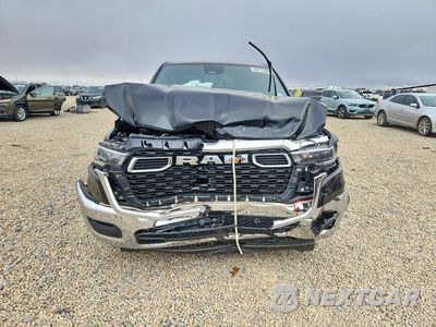 Piąte zdjęcie samochodu w środku: 2026 RAM 1500 BIG HORN/LONE STAR VIN:3C6RREFP7T4156706 - miniatura