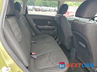 Zdjęcie 11 z 13 samochodu: 2012 KIA SOUL + VIN:KNDJT2A6XC7468517 - miniatura