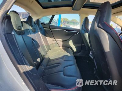 Zdjęcie 10 z 12 samochodu: 2014 TESLA MODEL S VIN:5YJSA1H18EFP50408 - miniatura