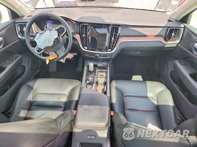 Zdjęcie 8 z 12 samochodu: 2023 VOLVO S60 PLUS VIN:7JRL12TW2PG229918 - miniatura