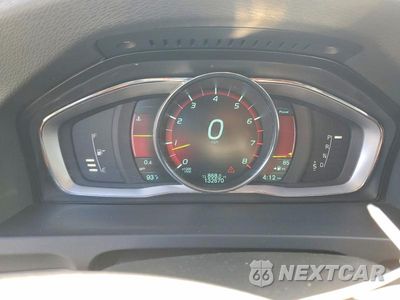 Zdjęcie 9 z 12 samochodu: 2014 VOLVO S60 T5 VIN:YV1612FH5E1282275 - miniatura