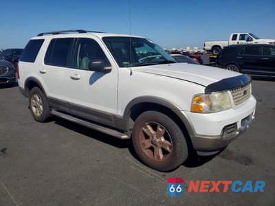 Czwarte zdjęcie samochodu z boku: 2003 FORD EXPLORER EDDIE BAUER VIN:1FMZU64W33UA84143 - miniatura