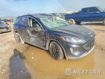 Czwarte zdjęcie samochodu z boku: 2021 FORD ESCAPE SE VIN:1FMCU0G67MUA75526 - miniatura
