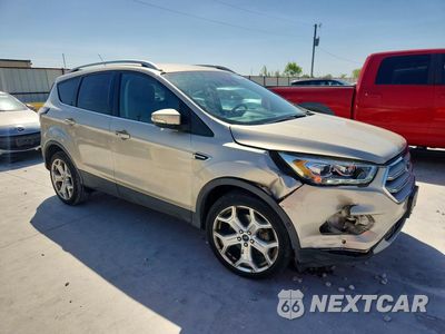 Czwarte zdjęcie samochodu z boku: 2018 FORD ESCAPE TITANIUM VIN:1FMCU9J99JUC05843 - miniatura