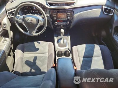 Zdjęcie 8 z 14 samochodu: 2016 NISSAN ROGUE S VIN:JN8AT2MT9GW009528 - miniatura