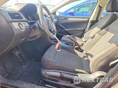 Zdjęcie 7 z 12 samochodu: 2017 VOLKSWAGEN PASSAT S VIN:1VWAT7A36HC038174 - miniatura
