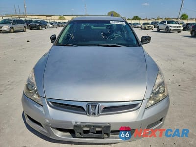 Piąte zdjęcie samochodu w środku: 2007 HONDA ACCORD SE VIN:JHMCM56387C009746 - miniatura