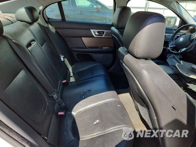 Zdjęcie 10 z 12 samochodu: 2013 JAGUAR XF VIN:SAJWA0ES6DPU03836 - miniatura