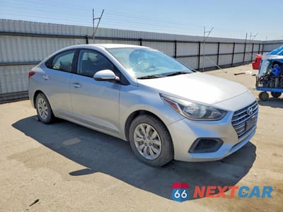 Czwarte zdjęcie samochodu z boku: 2019 HYUNDAI ACCENT SE VIN:3KPC24A31KE059785 - miniatura