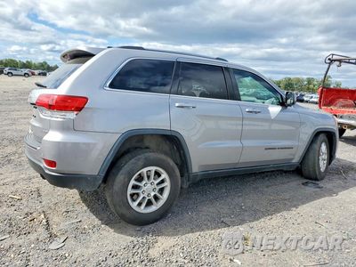 Trzecie zdjęcie samochodu z tyłu: 2019 JEEP GRAND CHEROKEE LAREDO VIN:1C4RJFAG2KC648136 - miniatura