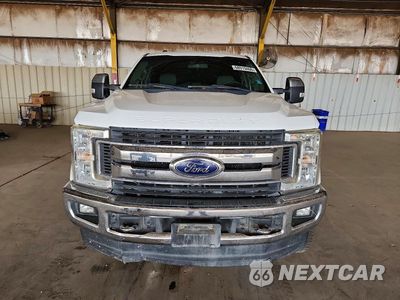 Piąte zdjęcie samochodu w środku: 2018 FORD F250 SUPER DUTY VIN:1FT7X2BT6JEB20984 - miniatura