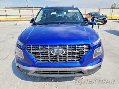 Piąte zdjęcie samochodu w środku: 2022 HYUNDAI VENUE SEL VIN:KMHRC8A32NU162469 - miniatura