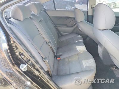 Zdjęcie 10 z 12 samochodu: 2017 KIA FORTE LX VIN:3KPFL4A71HE065964 - miniatura