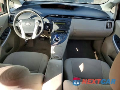 Zdjęcie 8 z 12 samochodu: 2011 TOYOTA PRIUS TWO VIN:JTDKN3DU1B5317154 - miniatura