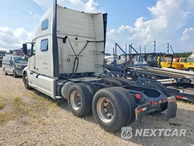 Drugie zdjęcie samochodu z przodu: 2021 VOLVO VNL SEMI TRUCK VIN:4V4NC9EH3MN283474 - miniatura