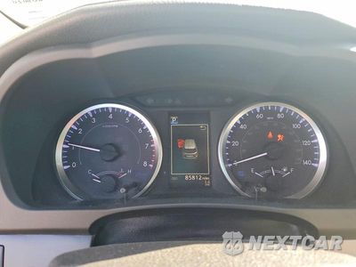 Zdjęcie 9 z 14 samochodu: 2019 TOYOTA HIGHLANDER LE VIN:5TDZZRFH3KS350138 - miniatura