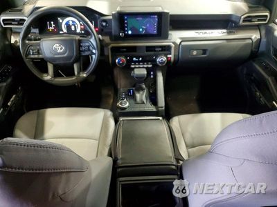 Zdjęcie 8 z 12 samochodu: 2025 TOYOTA TACOMA SR5 VIN:3TMLB5JN4SM148201 - miniatura