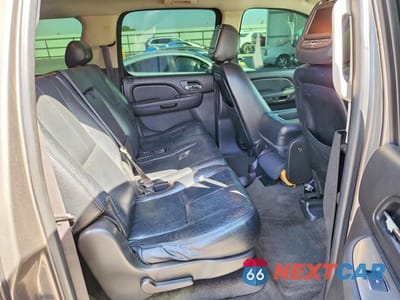 Zdjęcie 11 z 13 samochodu: 2007 CHEVROLET SUBURBAN C1500 VIN:1GNFC16087J248510 - miniatura
