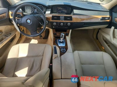 Zdjęcie 8 z 12 samochodu: 2010 BMW 528 I VIN:WBANU5C56AC365472 - miniatura
