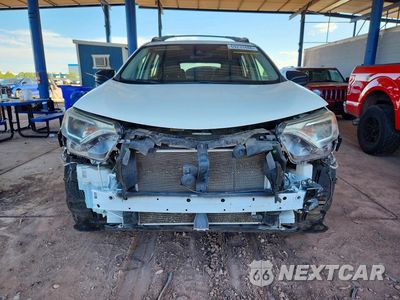 Piąte zdjęcie samochodu w środku: 2018 TOYOTA RAV4 LE VIN:JTMBFREVXJJ212271 - miniatura