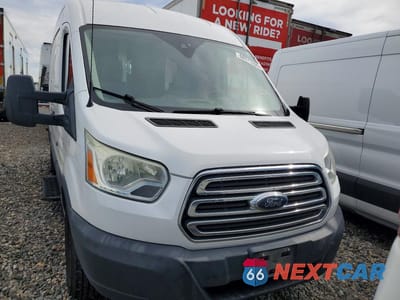 Piąte zdjęcie samochodu w środku: 2017 FORD TRANSIT T-150 VIN:1FTYE2CM3HKA31449 - miniatura