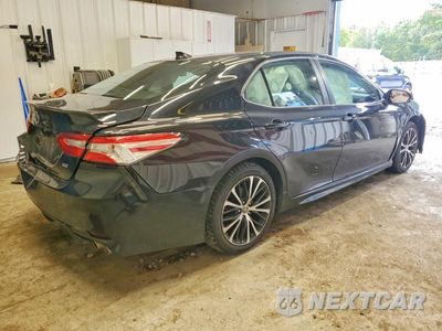 Trzecie zdjęcie samochodu z tyłu: 2020 TOYOTA CAMRY SE VIN:4T1G11AKXLU360340 - miniatura