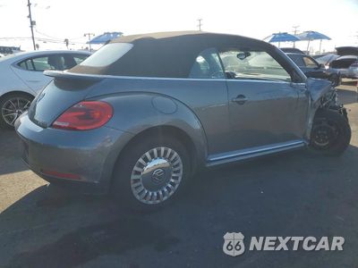 Trzecie zdjęcie samochodu z tyłu: 2016 VOLKSWAGEN BEETLE S/SE VIN:3VW517AT0GM802590 - miniatura