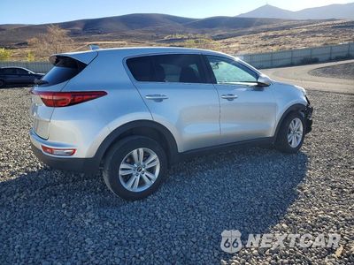 Trzecie zdjęcie samochodu z tyłu: 2018 KIA SPORTAGE LX VIN:KNDPMCACXJ7332890 - miniatura