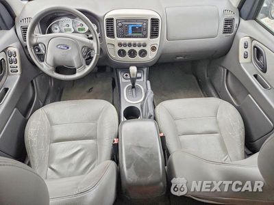 Zdjęcie 8 z 13 samochodu: 2006 FORD ESCAPE HEV VIN:1FMCU96H56KC56081 - miniatura