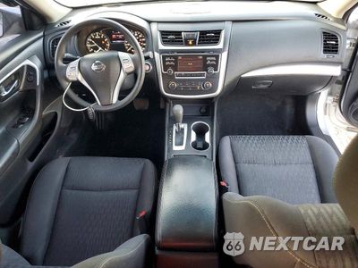 Zdjęcie 8 z 13 samochodu: 2018 NISSAN ALTIMA 2.5 S VIN:1N4AL3AP0JC220849 - miniatura
