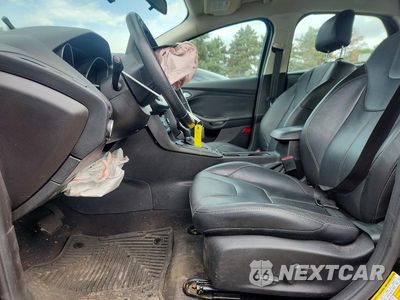 Zdjęcie 7 z 13 samochodu: 2015 FORD FOCUS SE VIN:1FADP3F23FL200844 - miniatura