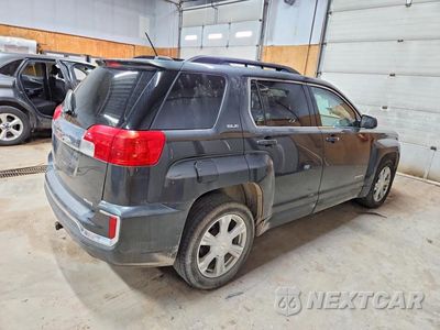 Trzecie zdjęcie samochodu z tyłu: 2017 GMC TERRAIN SLE VIN:2GKFLTEK7H6311798 - miniatura
