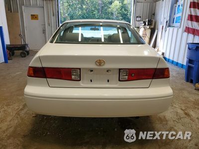 Zdjęcie 6 z 13 samochodu: 2000 TOYOTA CAMRY XLE V6 VIN:JT2BF28KXY0237477 - miniatura