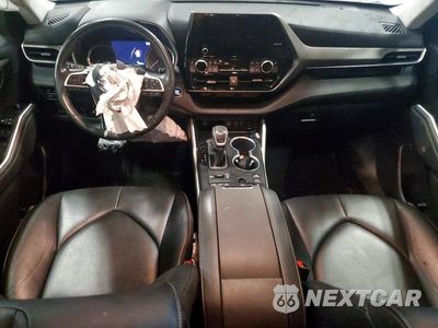 Zdjęcie 8 z 12 samochodu: 2023 TOYOTA HIGHLANDER XLE VIN:5TDKDRBH1PS508599 - miniatura