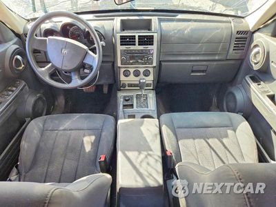 Zdjęcie 8 z 13 samochodu: 2011 DODGE NITRO HEAT VIN:1D4PU4GK0BW522812 - miniatura