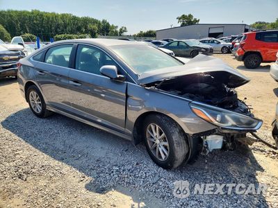 Czwarte zdjęcie samochodu z boku: 2019 HYUNDAI SONATA SE VIN:5NPE24AF6KH808868 - miniatura