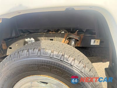 Zdjęcie 13 z 14 samochodu: 2006 TOYOTA TACOMA V6 VIN:5TEUU42N66Z195567 - miniatura