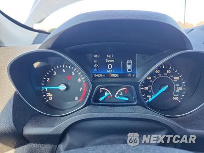 Zdjęcie 9 z 13 samochodu: 2019 FORD ESCAPE SE VIN:1FMCU0GDXKUA27000 - miniatura