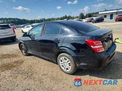 Drugie zdjęcie samochodu z przodu: 2018 CHEVROLET SONIC LS VIN:1G1JB5SH8J4115320 - miniatura